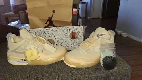 Customer photo review of OFF-WHITE x Air Jordan 4 SP