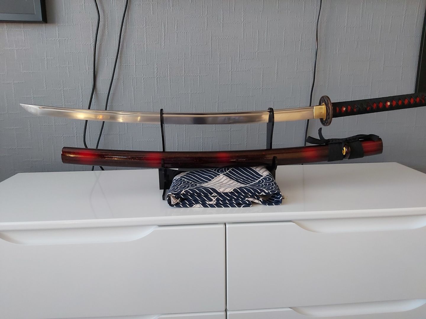 Customer photo review of 41" Handmade Japanese Samurai Ninja Sword Black Full Tang Blade