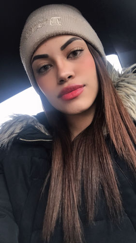 Customer photo review of Hazel