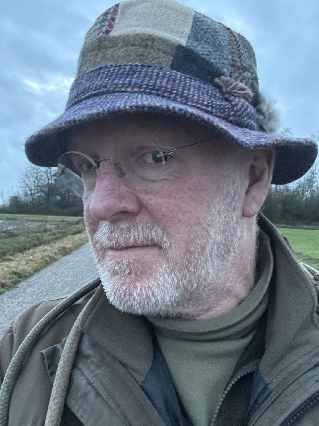 Customer photo review of Walking Hat Patchwork Tweed
