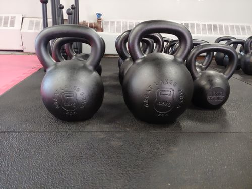 Customer photo review of 32kg / 70lbs E-coated Cast Iron Kettlebell