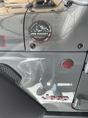 Customer photo review of MEK Logos