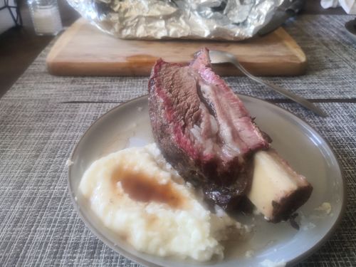 Reseña con foto de un cliente sobre Short Rib Pieza Básica