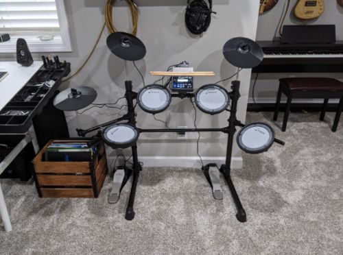Customer photo review of Donner DED-100 Electric Drum Kit 8 Piece Electronic Drum Set