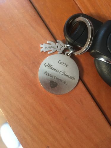 Customer photo review of Mamie/Papi Génial Porte-Clé