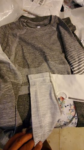 Customer photo review of Heather Seamless