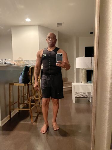 Customer photo review of Men's Zipper Neoprene Sauna Vest