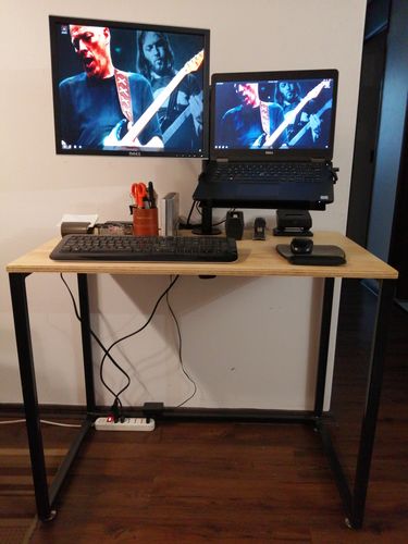 Customer photo review of Escritorio de computador MIMA 90 x 50 Negro