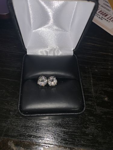 Customer photo review of VVS Moissanite Solitaire Stud Earrings