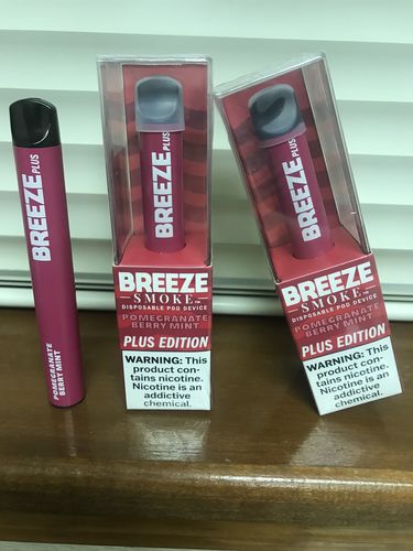 Customer photo review of Breeze Plus Disposable Pod System | Pom Berry Freeze (Mint)