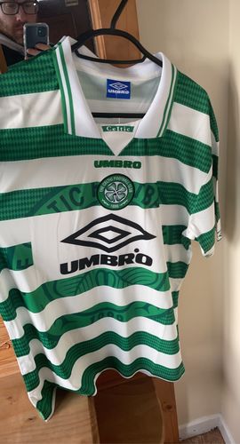 Customer photo review of Glasgow Celtic - 1997/1999 Home kit