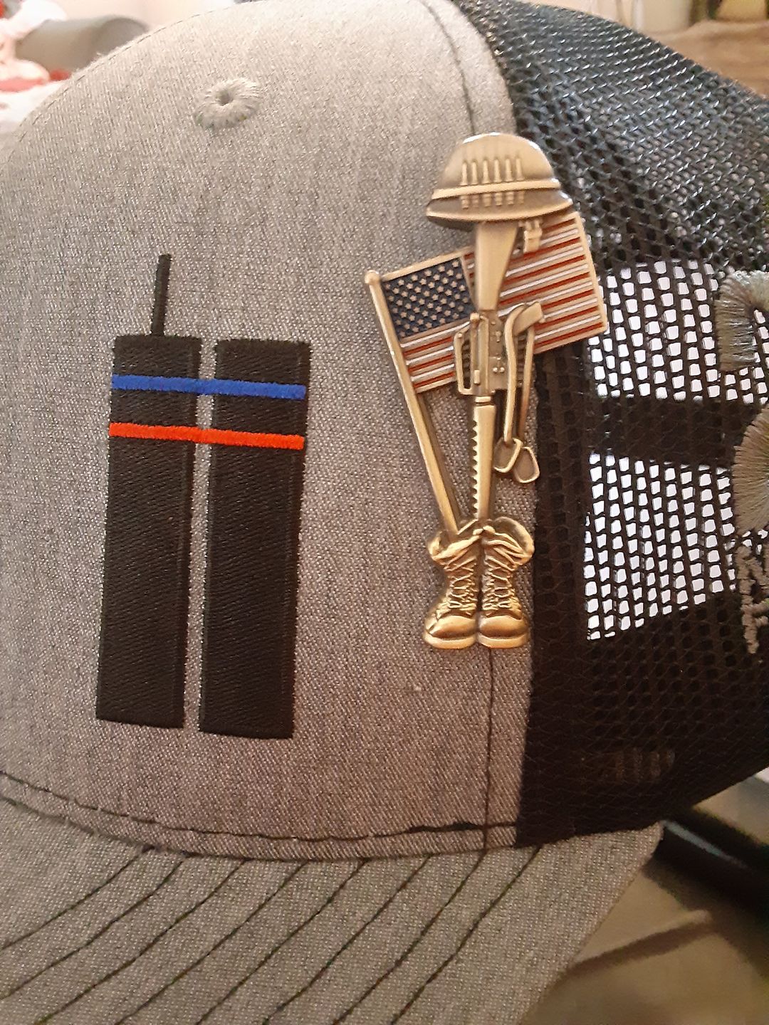 Customer photo review of US Army Veteran's Day Pin