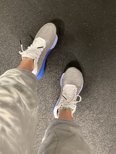 Customer photo review of Vendimia Jogger - Cloud / Chambray / Honey