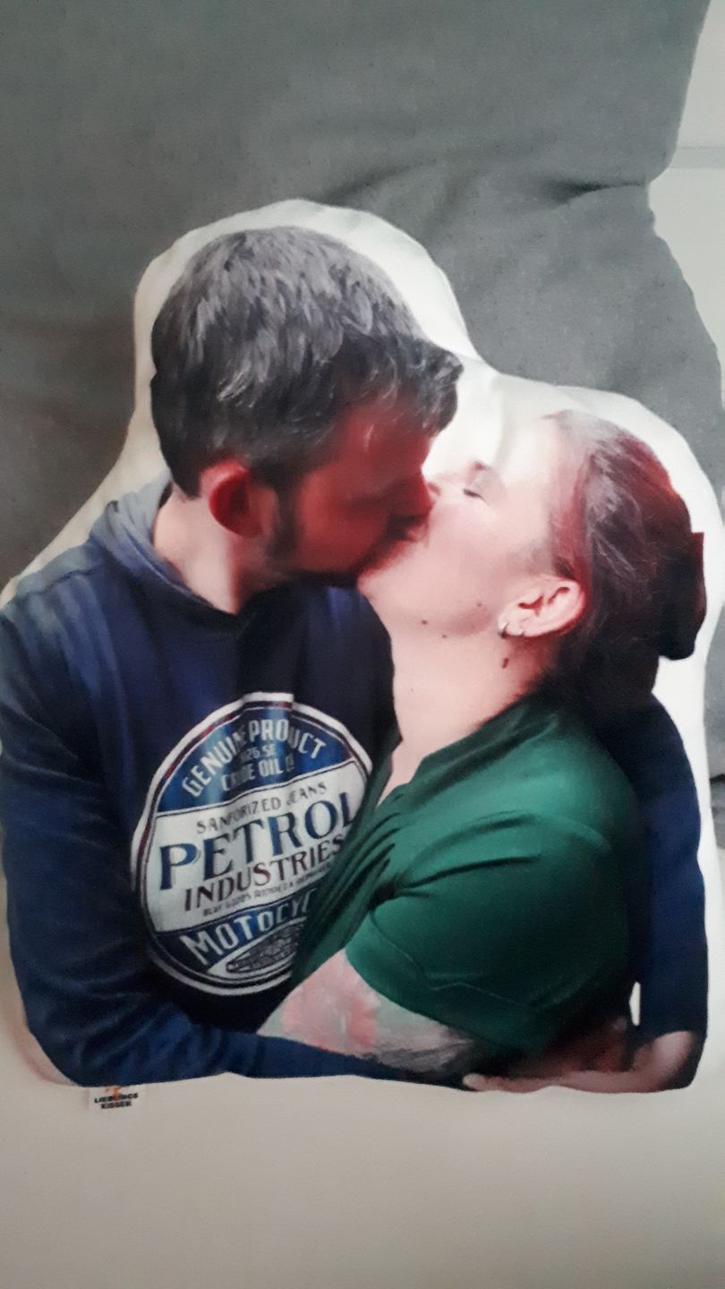 Customer photo review of Personalisiertes Pärchenkissen