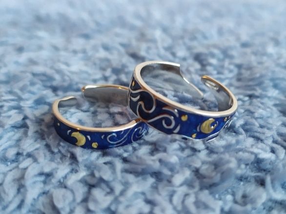 Customer photo review of Van Gogh The Starry Night Couple Rings