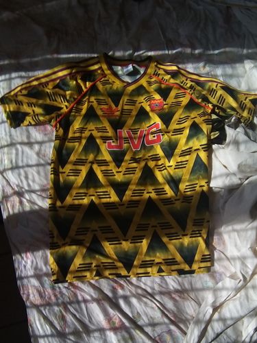 Customer photo review of Highbury 1991-93 Away (Bruised Banana)