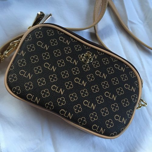 Customer photo review of Preparedness Sling Bag