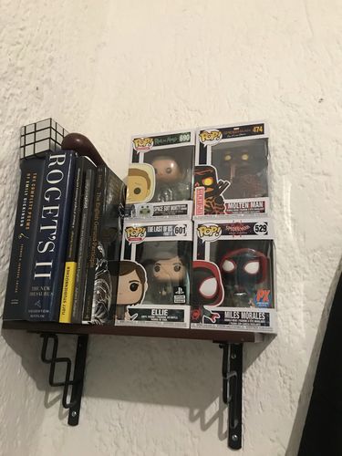 Customer photo review of 601 FUNKO POP games : Ellie - The Last Of Us