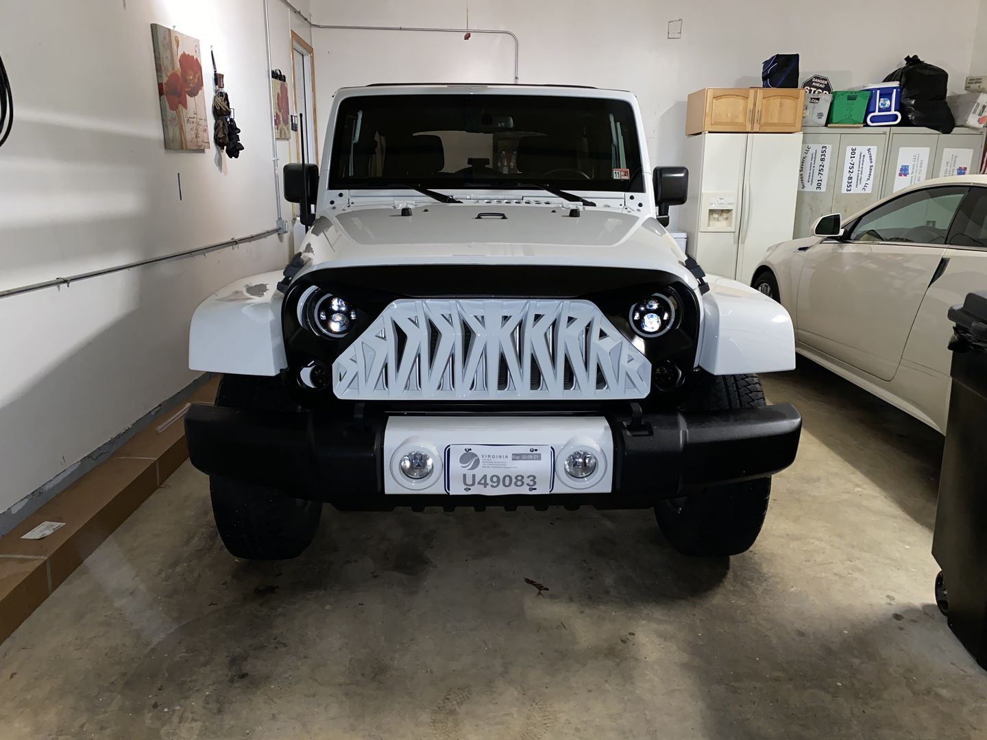 Customer photo review of Shark Grille - Matte Black for 07-18 Wrangler JK