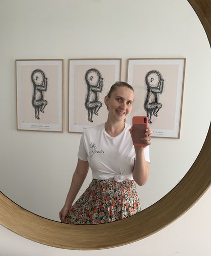 Customer photo review of 'Mama' Full-Bloom Tee