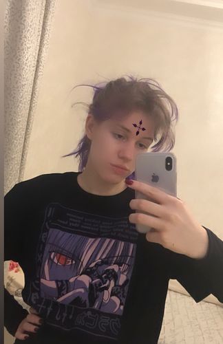 Customer photo review of Kurapika - Scarlet Eyes Tee