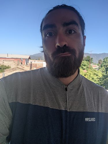 Reseña con foto de un cliente sobre Tricota Plus Size Blue Arsuxeo 639