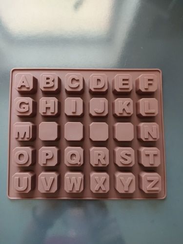 Customer photo review of Moule Chocolat Silicone - Lettres Alphabet