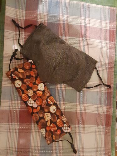 Customer photo review of Black Elastic - 20 Pieces (10 Masks)