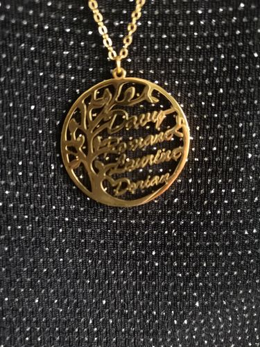 Customer photo review of Mon meilleur cadeau ©  : Collier Arbre de Vie Unisex Personnalisé