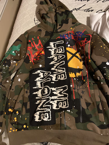 Customer photo review of GRAFFITI HOODY