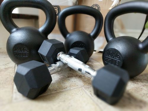 Customer photo review of 10kg / 22lbs E-coated Cast Iron Kettlebell