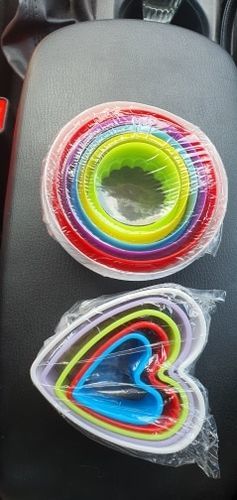 Customer photo review of Emporte Piece Biscuit en couleur (lot de 5 ou 6)