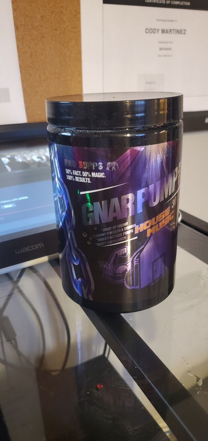 Customer photo review of BroSupps Gnar Pump 2.Grow Pre-Workout House Music  - Blue Raspberry