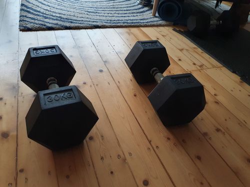 Customer photo review of Rubber Hex Hexogenal Dumbbells from Apus Sport - Black