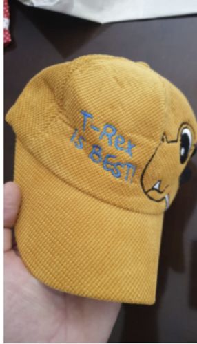 Customer photo review of Casquette Dinosaure Enfant T-Rex Orange