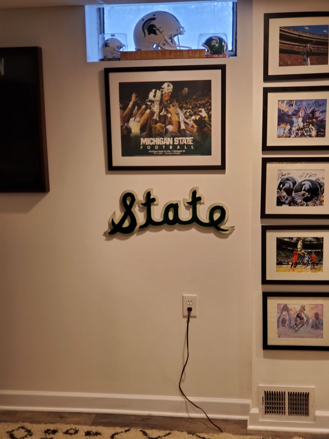 Customer photo review of Michigan State Spartans VAULT cursive "STATE" 3D Vintage Art