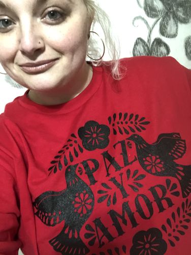 Customer photo review of Paz y Amor Tee