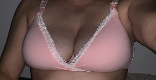 Customer photo review of Momma's Comfy Maternity Bra