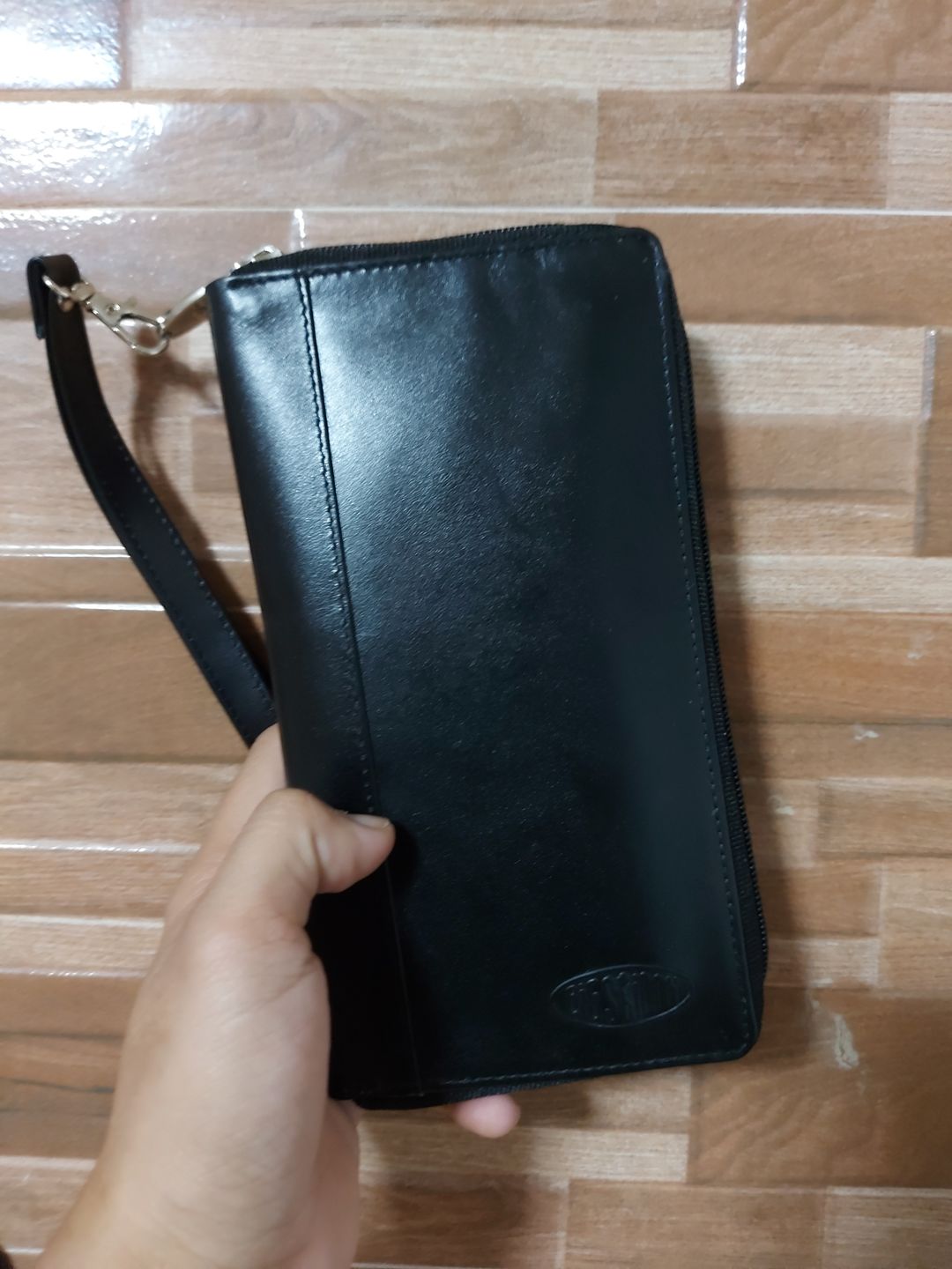 Customer photo review of Leather Panther Black