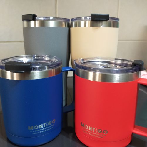 Customer photo review of (2-PACK) 10oz Kings Cup 290ml - Red/Dark Blue