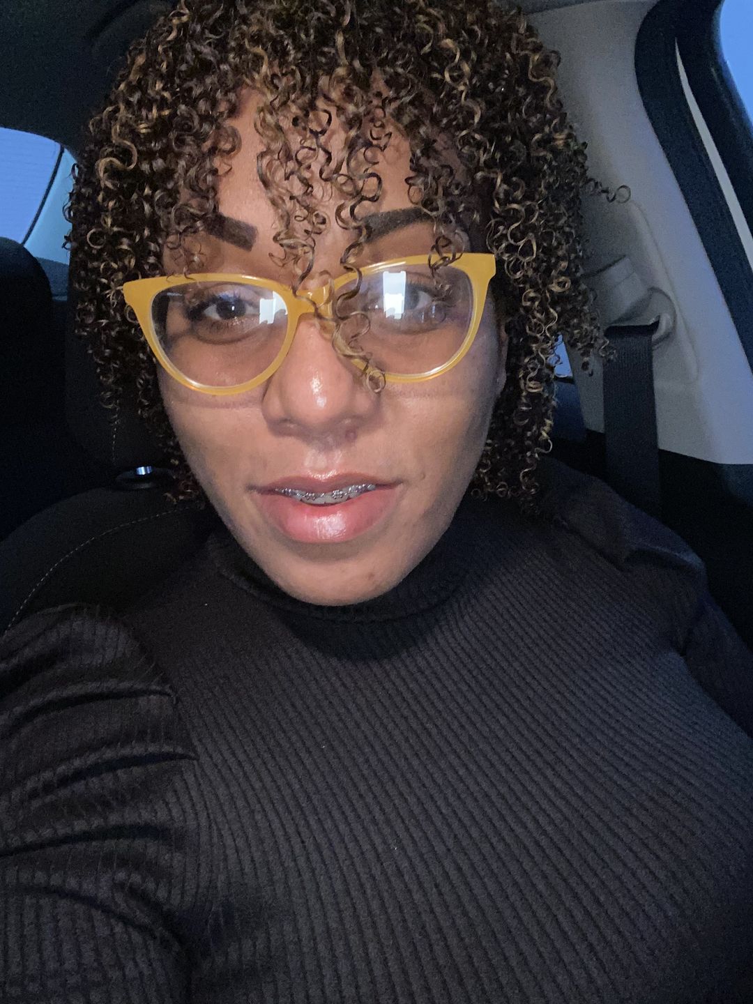 Customer photo review of Defining Flaxseed Gel for Curly Hair with Organic Jojoba Oil for Moisture and Lavender Fragrance