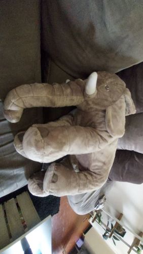 Customer photo review of Peluche Éléphant Oreiller et Protection pour Bébé