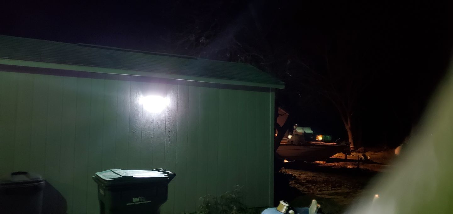 Customer photo review of 118 LED Solar Light 1000 Lumens