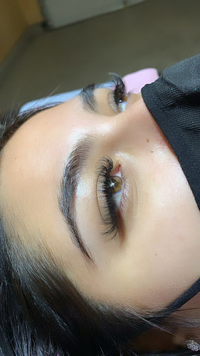 Customer photo review of 0.05 Easy Smart Fan Russian Volume Cashmere Lashes (16 lines)