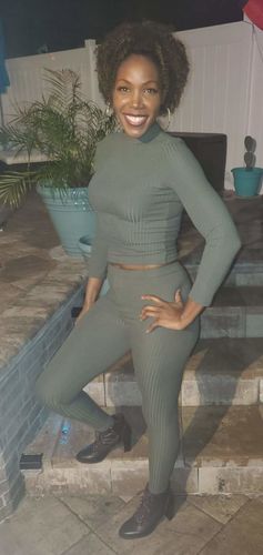 Customer photo review of Noelle Set Olive