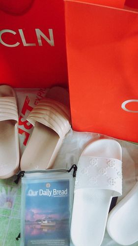 Customer photo review of Nordic Flat Slides (Any 2 at P999)