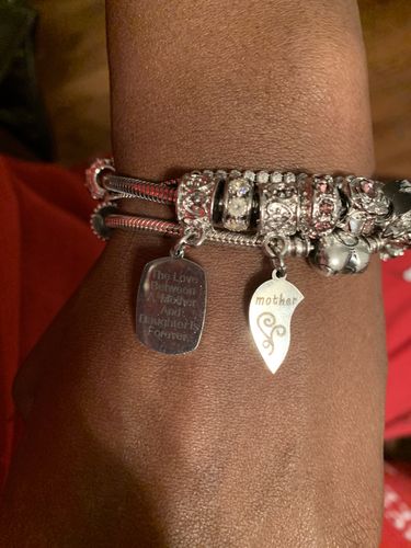 Customer photo review of Mother Daughter Eternal Love Bracelets