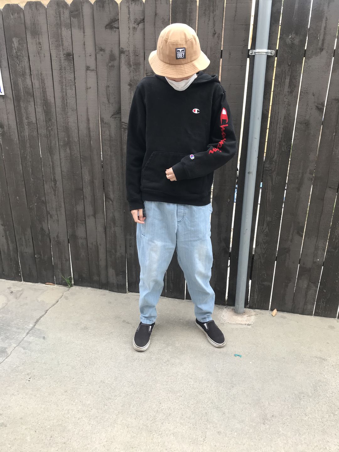 Customer photo review of Oleno Denim Pants