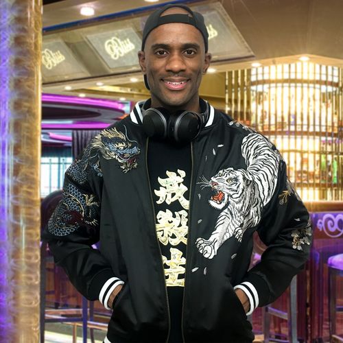 Customer photo review of Four Legendary Creatures Sukajan Souvenir Jacket