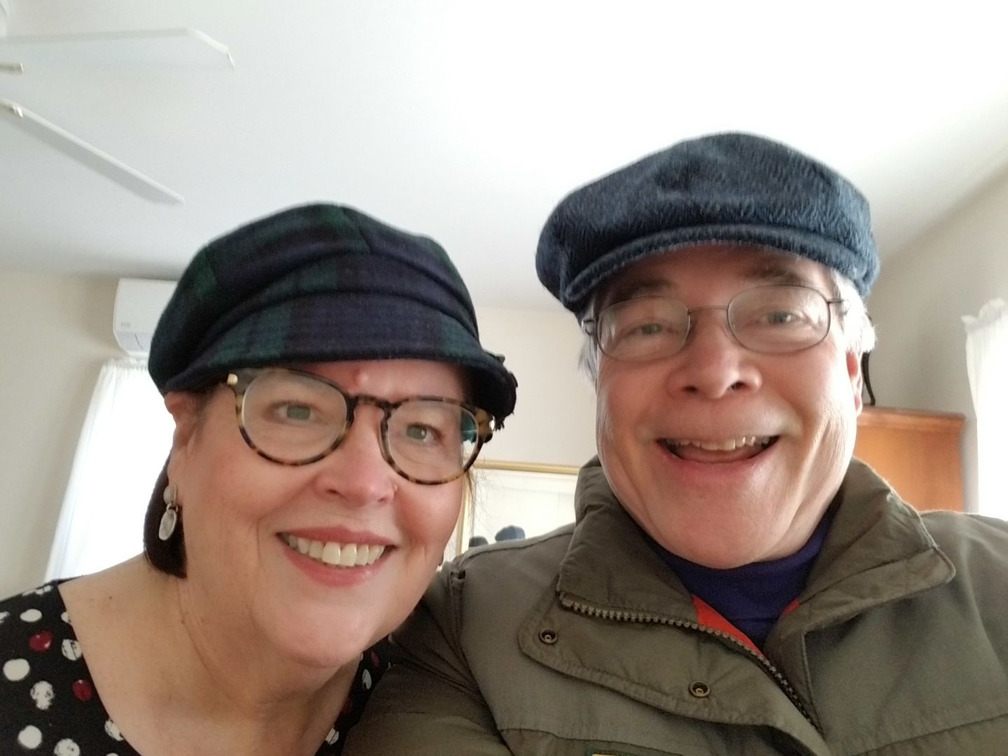 Customer photo review of Mucros Weavers Ladies Tweed Newsboy Hat